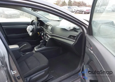 2019 Hyundai Elantra Sel z USA, uszkodzony, nr VIN 5NPD84LF0KH427363